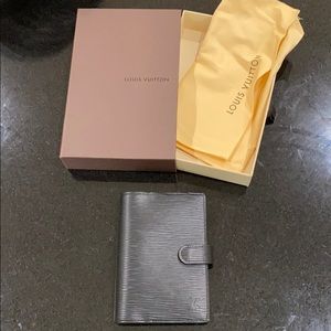 Louis Vuitton Ring Agenda Cover Epi Leather PM New